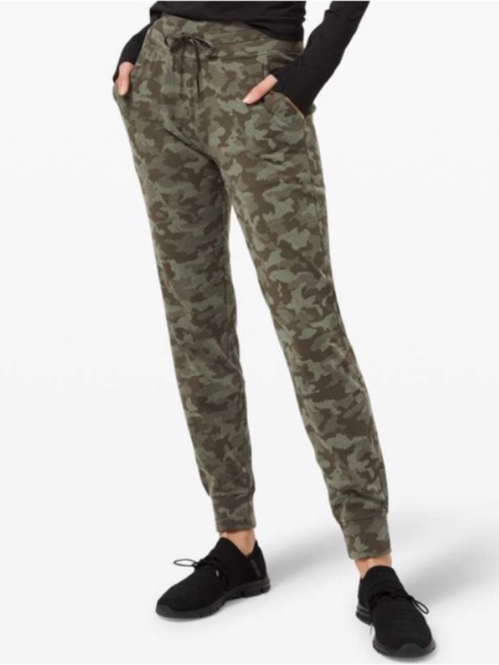 Lululemon joggers, green camp print, size 4, worn once